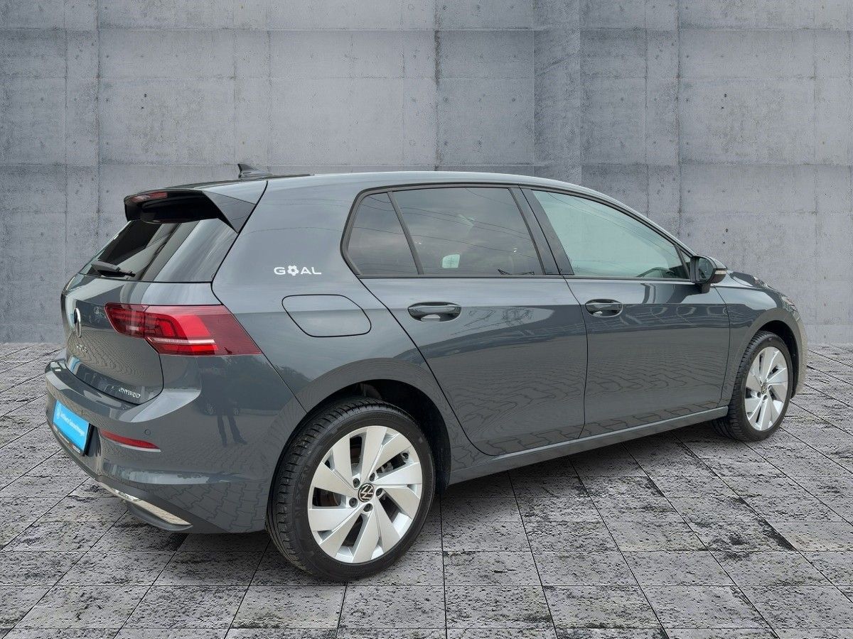Volkswagen Golf - Bild 6