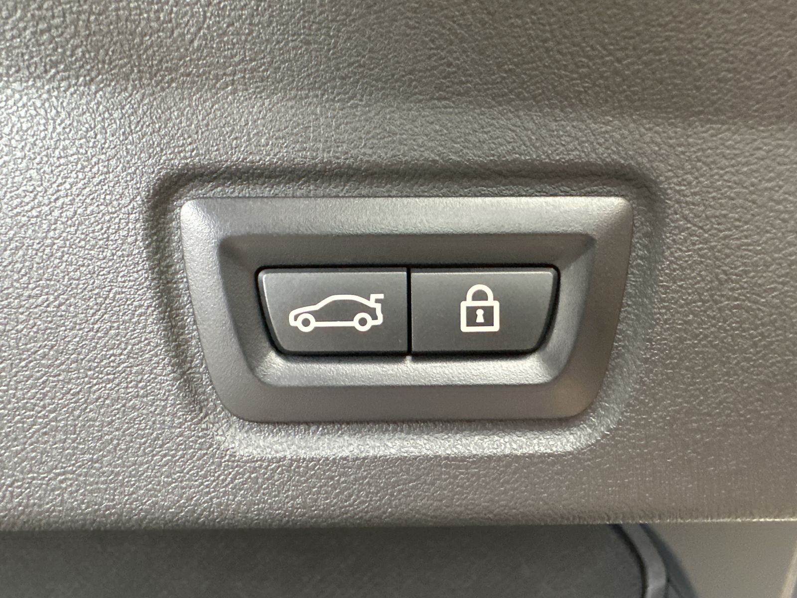 Fahrzeugabbildung BMW M440i Gran Coupé xDrive NAV+LASER+360°+20ZO+HUD