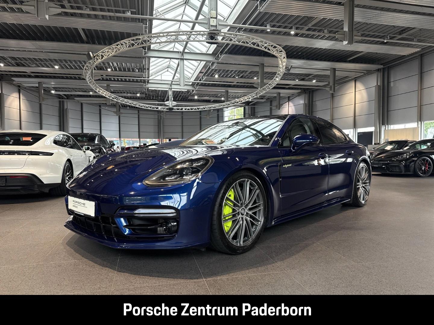 Porsche Panamera Turbo S E-Hybrid Burmester Nachtsicht