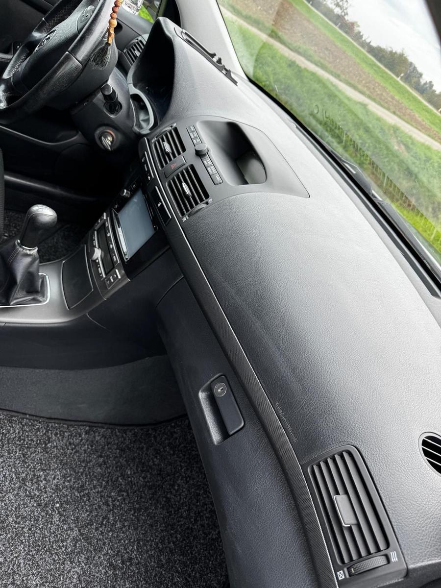 Toyota Avensis 2005 — photo 7