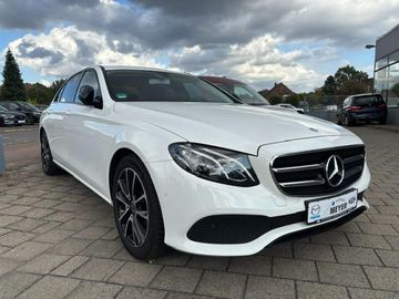 Mercedes-Benz E 200 2.0 Avantgarde Aut. Limousine