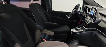 Mercedes V 220 - 10