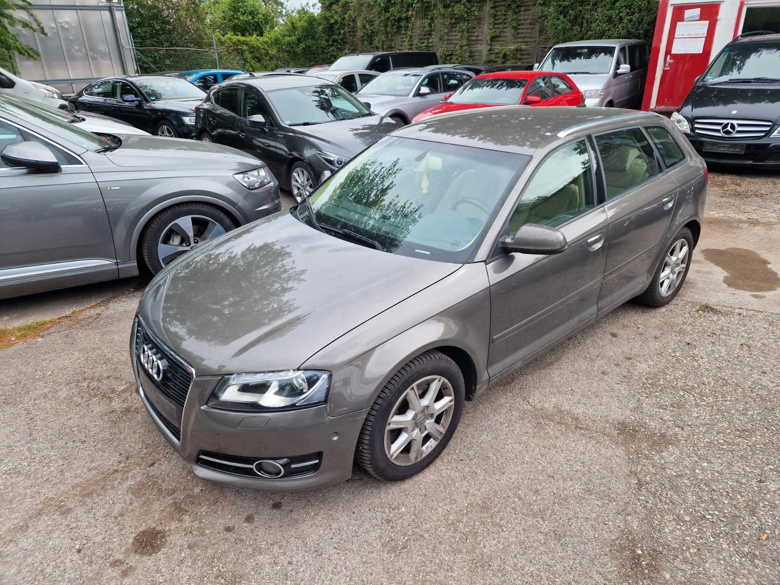 Audi A3 Sportback *STRONIC*ÖSTERREICHISCHE BRIEF*QUAT