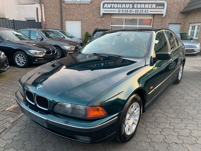 BMW 520i Neu At. Motor 158000 km bei Bmw eingebaut