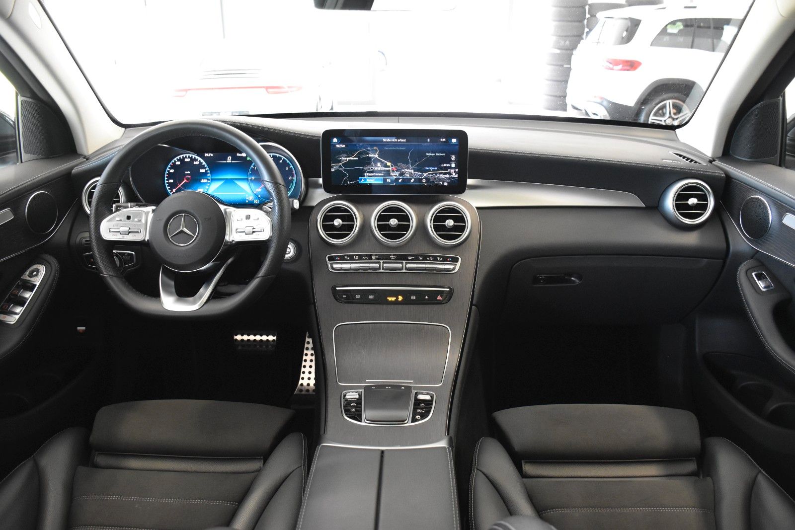 Mercedes-Benz GLC 300 de 4Matic 9G AMG LINE PANO AHK LED NIGHT foto 10