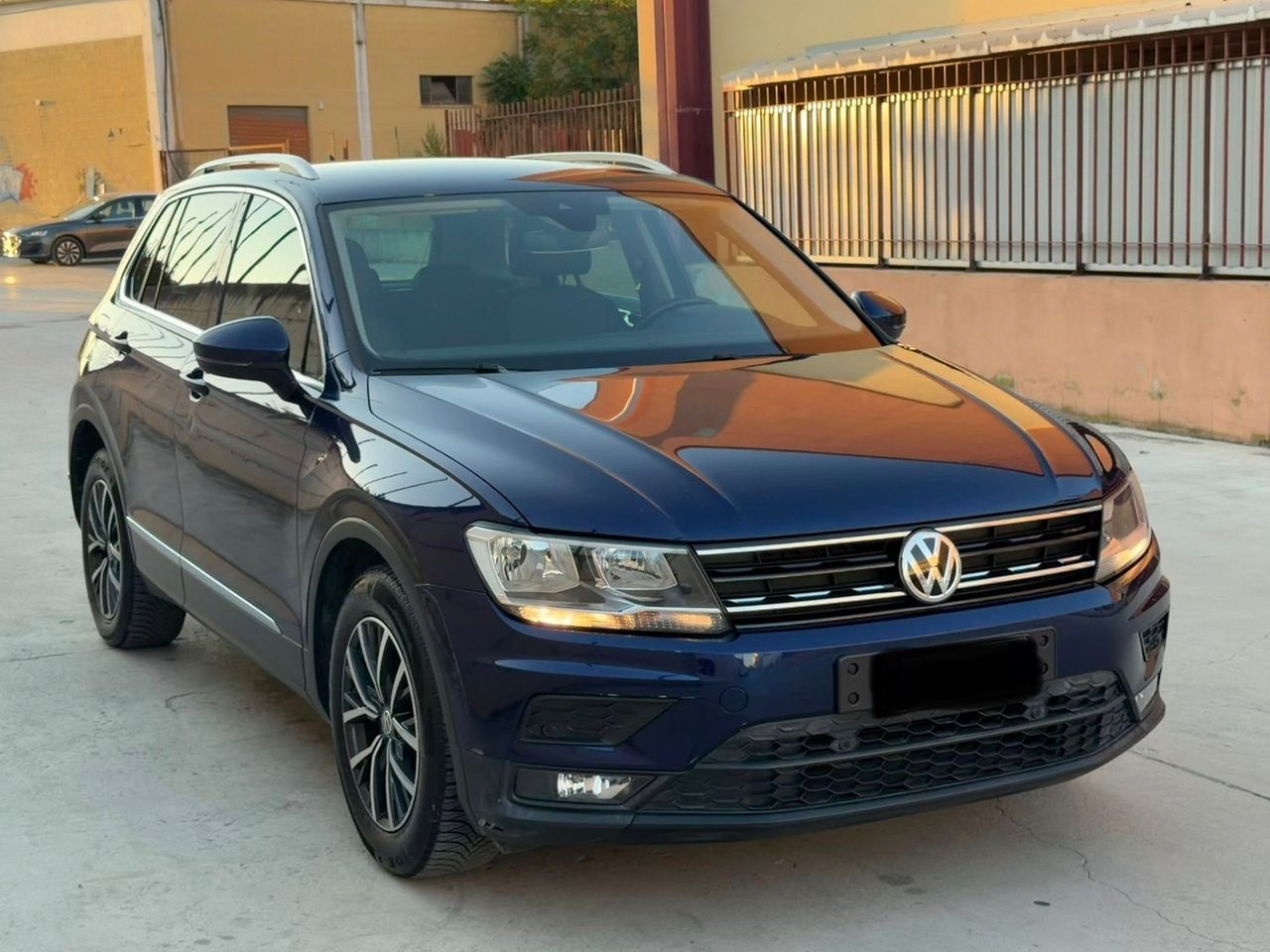 VW Volkswagen Tiguan 1.6 TDI SCR Urban BlueMotion T