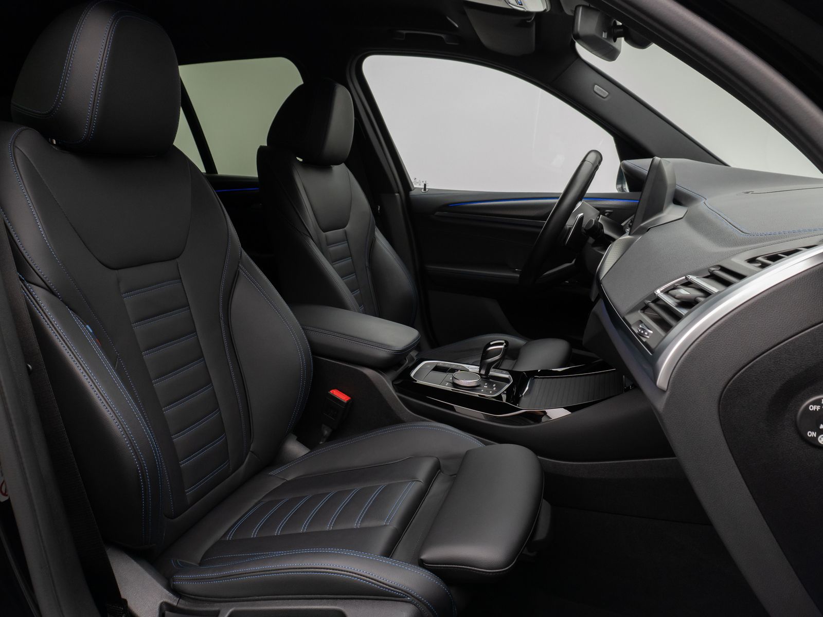Fahrzeugabbildung BMW X3 xD30d M Sport Kamera Laser DAB HiFi AHK 20"