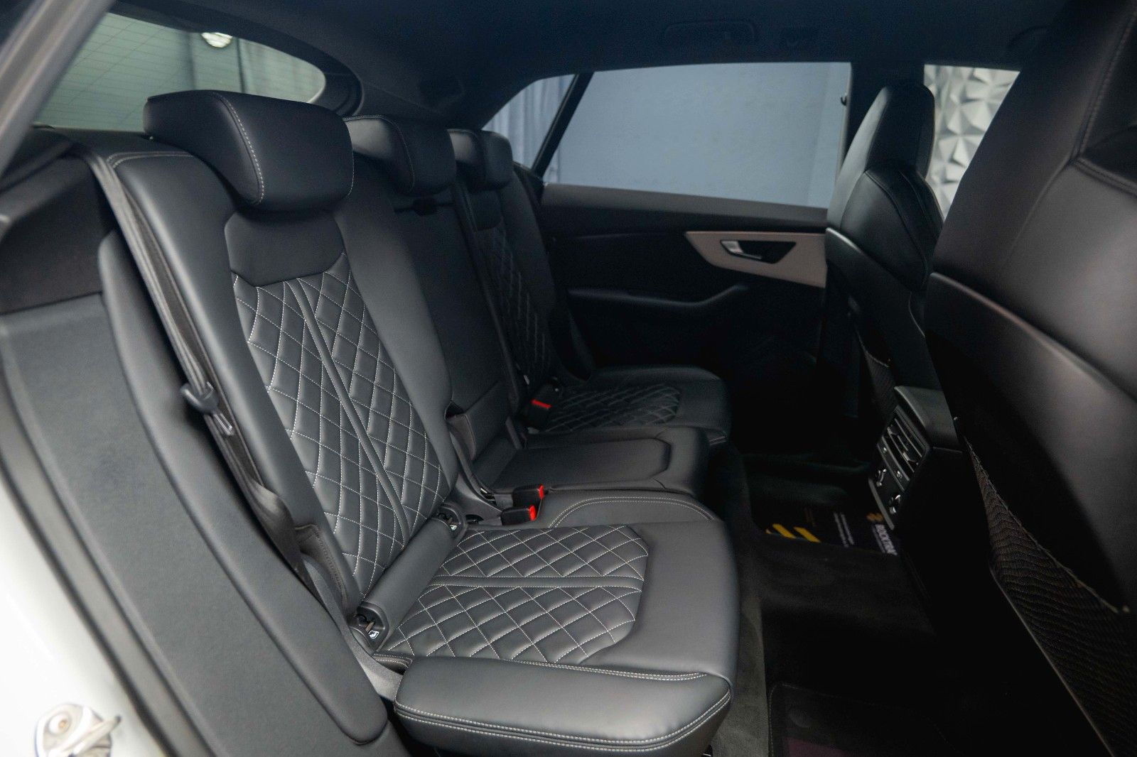 Fahrzeugabbildung Audi Q8 55 TFSI quattro S-Line Plus *ACC*Head Up*22'