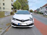 Toyota Auris 1.2 Turbo Team Deutschland - Toyota Auris mit Benzin-Antrieb: Team