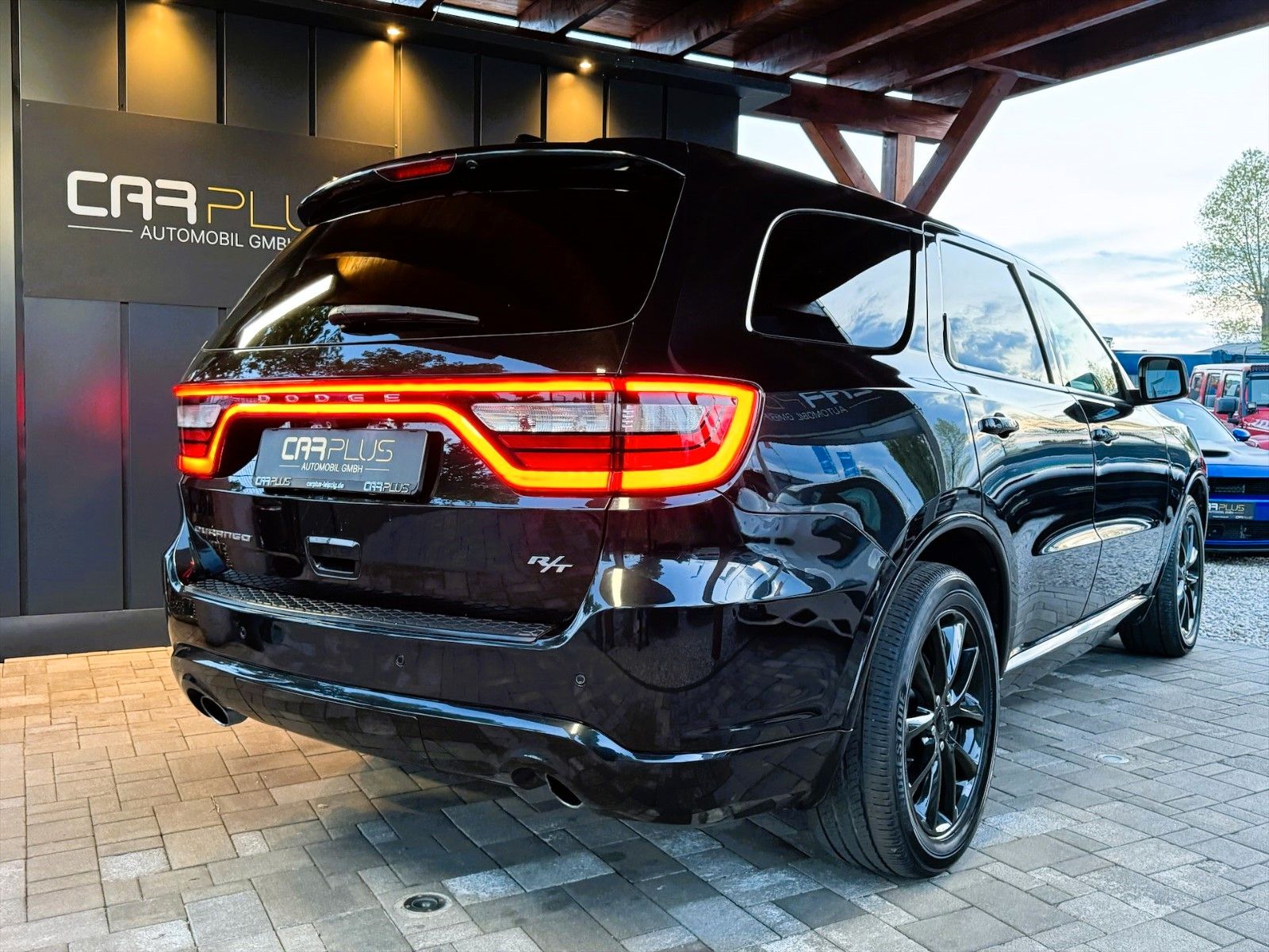 Fahrzeugabbildung Dodge Durango 5.7 V8 4x4 R/T Sport Black Edition *LED*