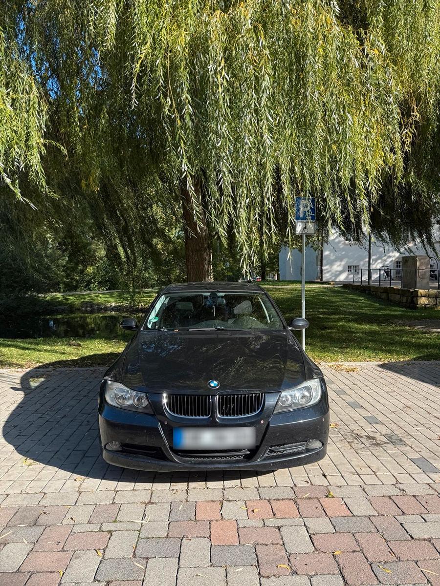 BMW 320
