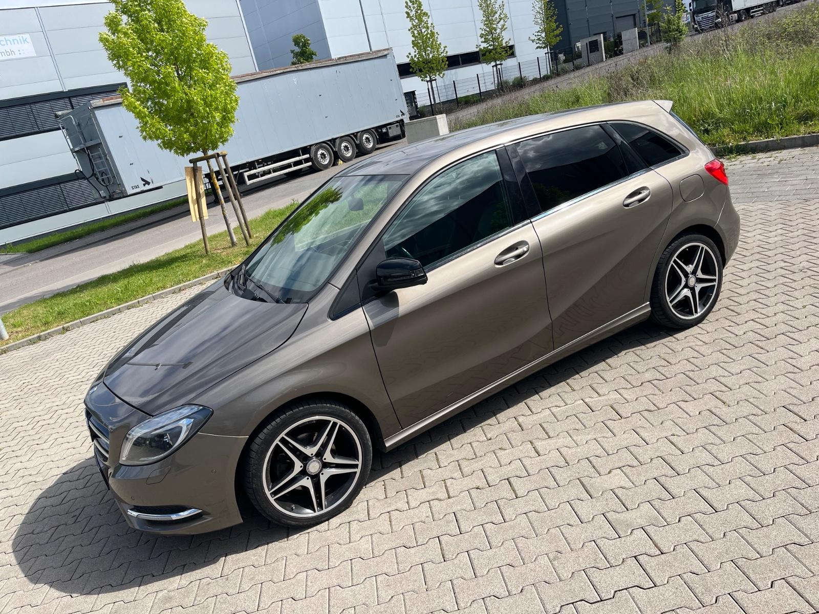 Mercedes-Benz B 200 CDI, Navi, Xenon, Night-Paket,Sport Paket