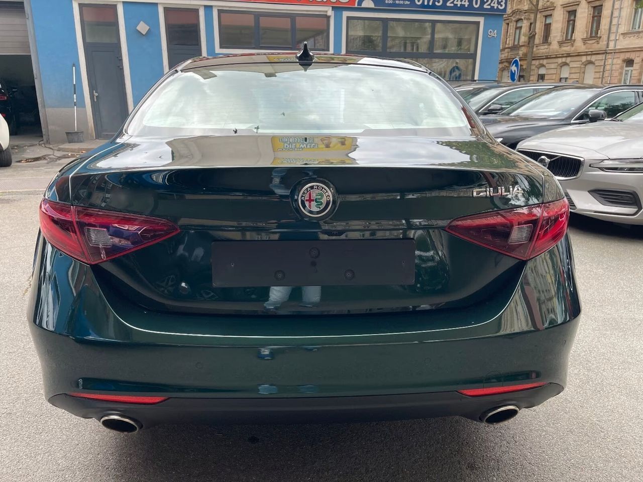 Alfa Romeo Giulia 2.0 Turbo 200 CV AT8 Ti imagem 3