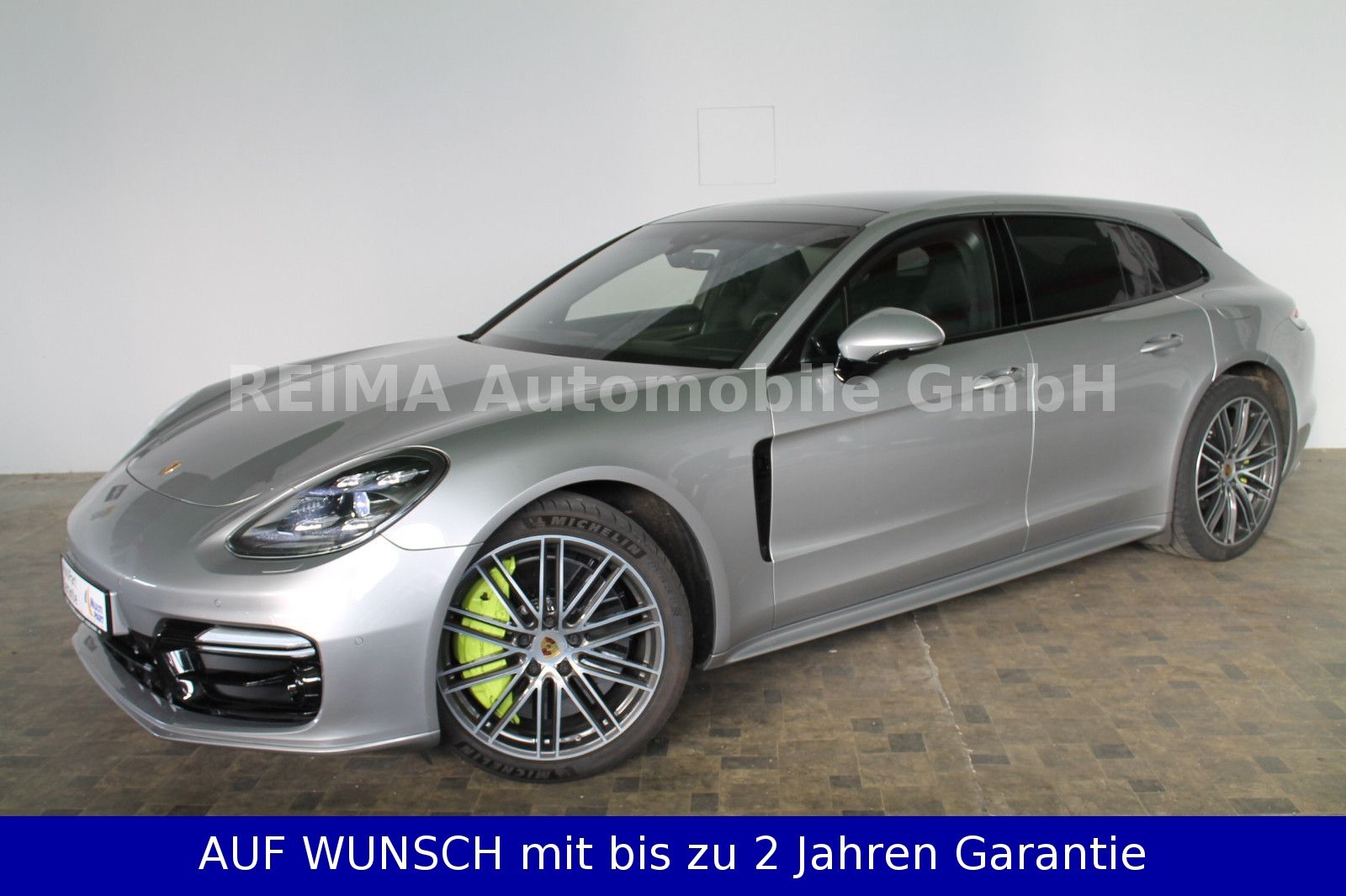 Fahrzeugabbildung Porsche Panamera Sport Turismo Turbo S E-Hybrid, Matrix