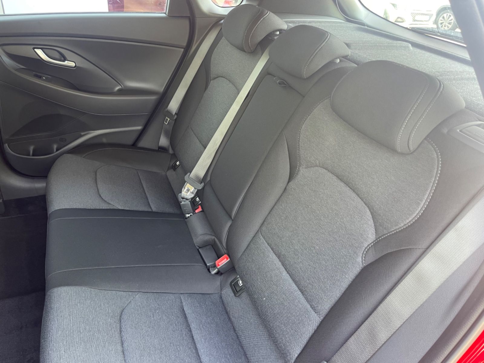 Fahrzeugabbildung Hyundai i30 FL 1.5 T-GDI iMT TREND NAVI SHZ LHZ