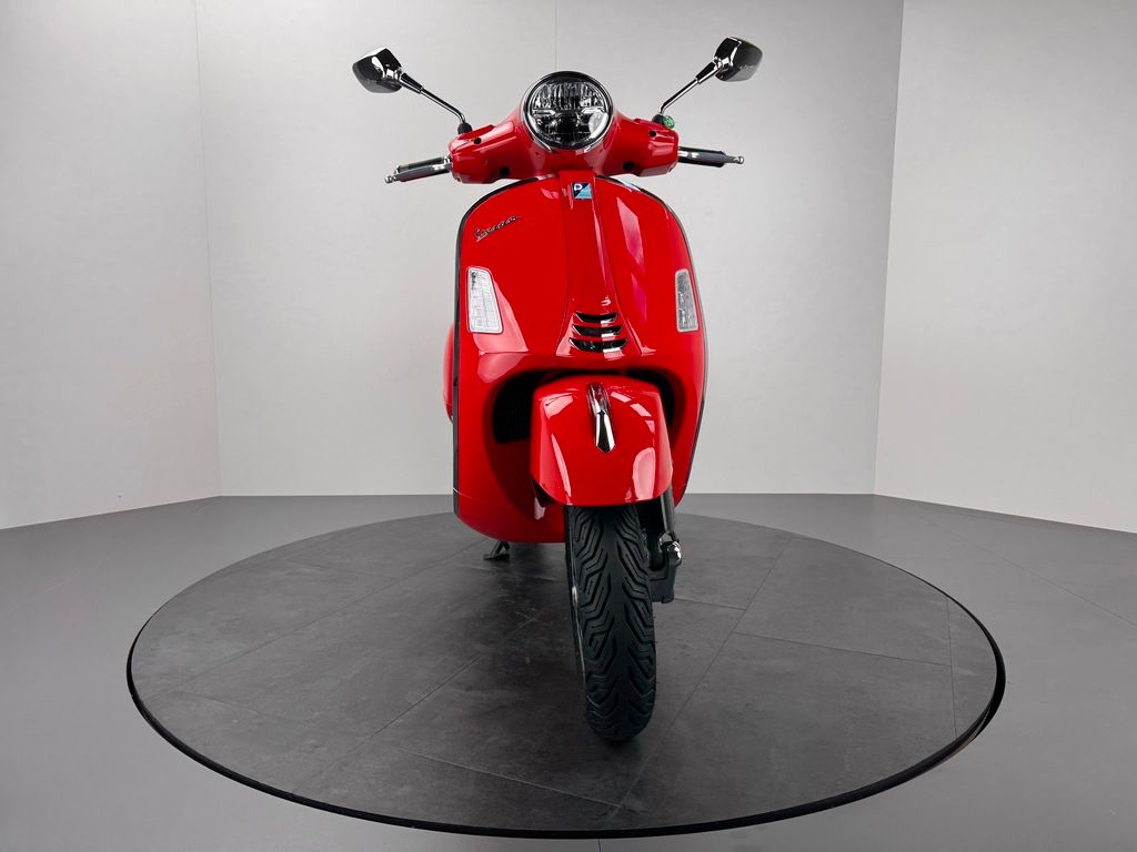 Fahrzeugabbildung Vespa GTS 300 SUPER HPE E5 *TOP-ZUSTAND