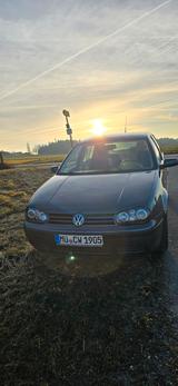 Volkswagen Golf 1.4 (IV) 1,4 16v Basis - Volkswagen Golf: 16 Iv