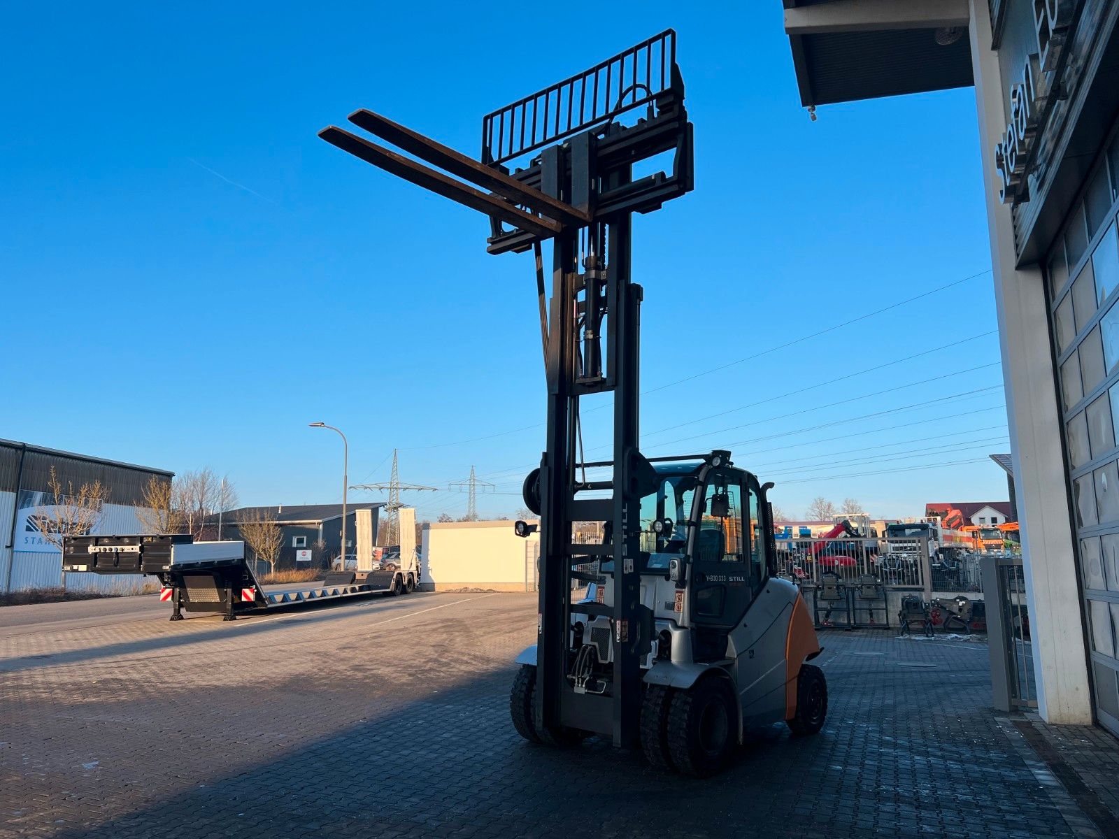 Fahrzeugabbildung Still RX70-80 / Duplex: 4.70m! / Zinkenversteller / SS