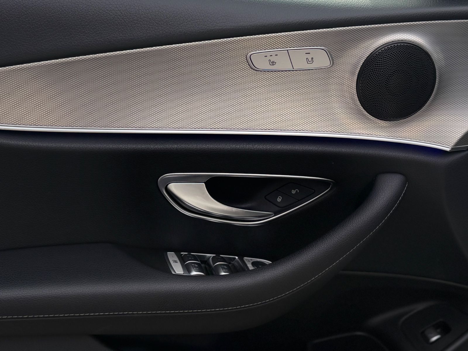 E 220 d T Modell Autom. Navi Leder LED