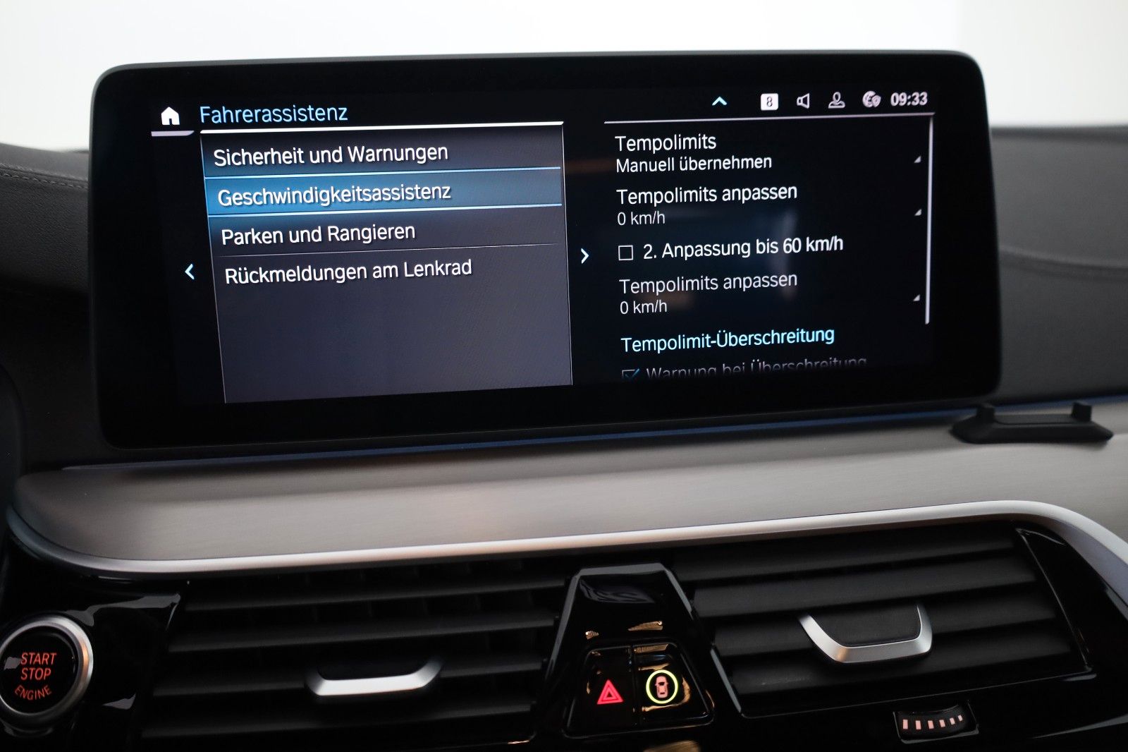 Fahrzeugabbildung BMW 530 e Luxury Line Lim.,Leder,Kamera,HUD,Panorama