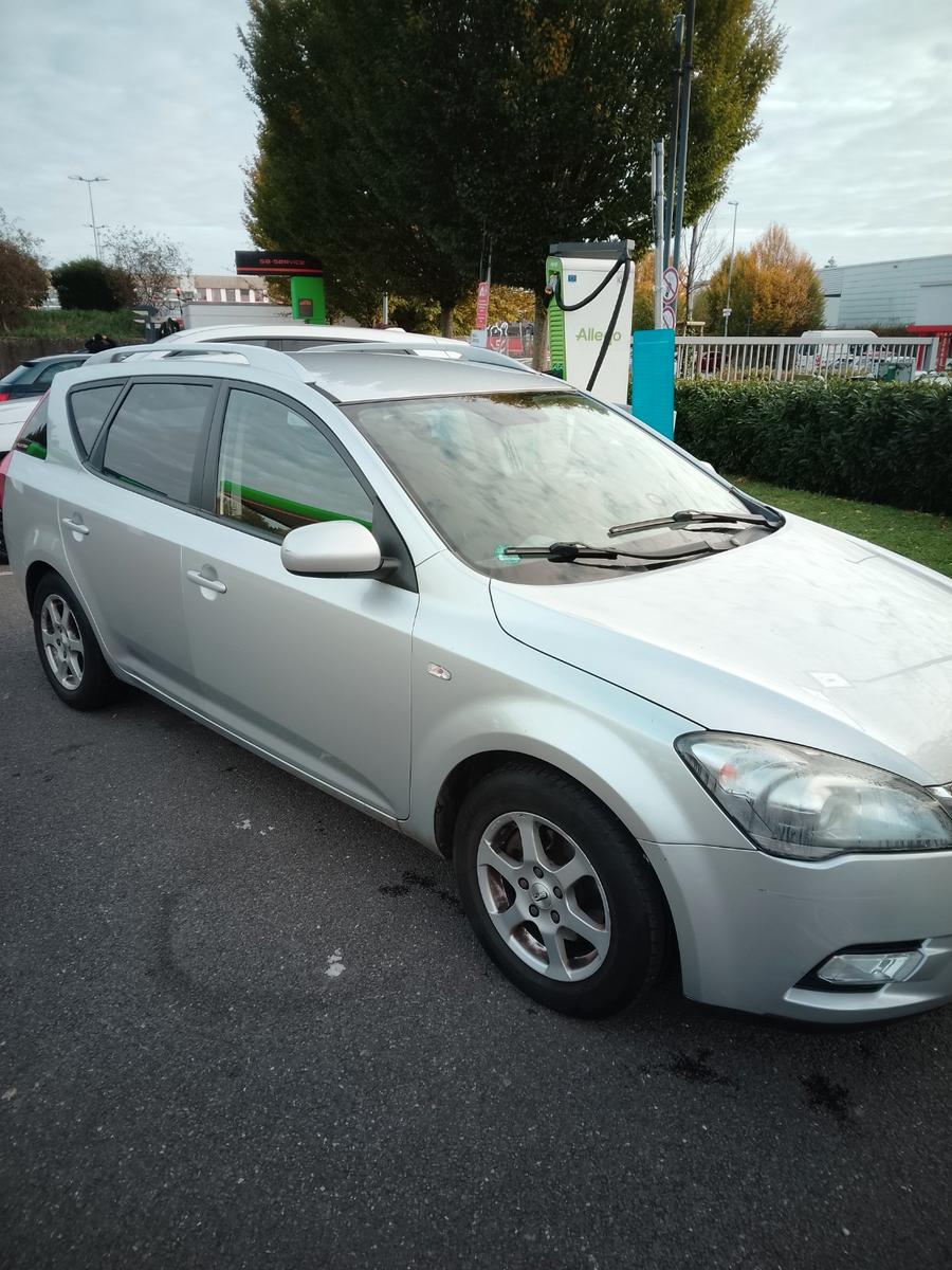 Kia cee'd 2012 — двигун 1.396 cm³, 90 HP (66kW)