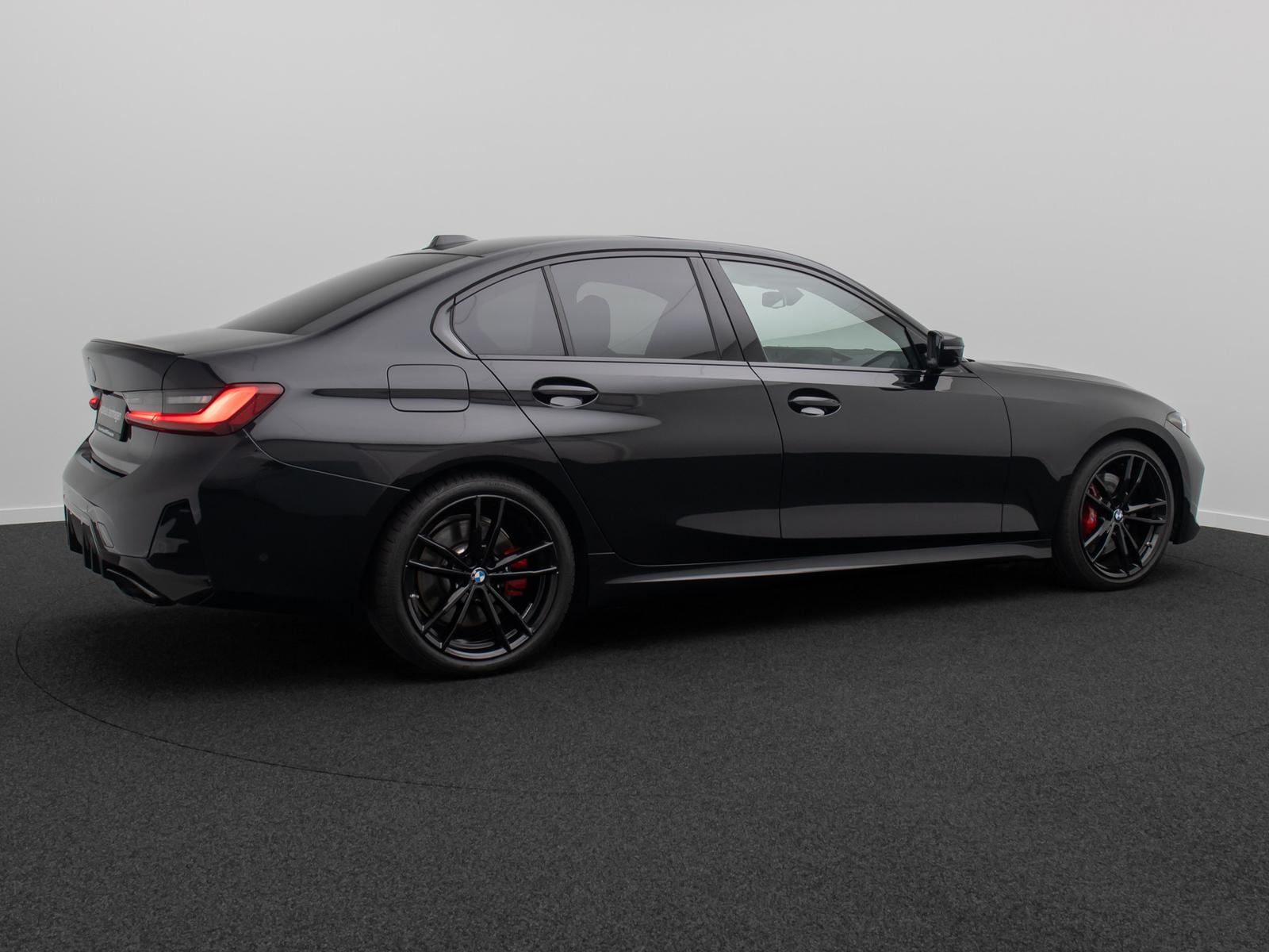 BMW M340d xD 360° HUD DAB H/K Alarm AHK Glasdach 19"