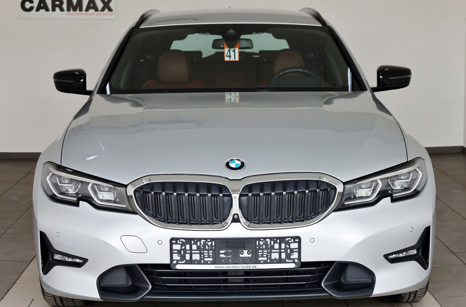 Fahrzeugabbildung BMW 318d Touring Sport Line,Leder,Navi,LED,HUD,AHK e