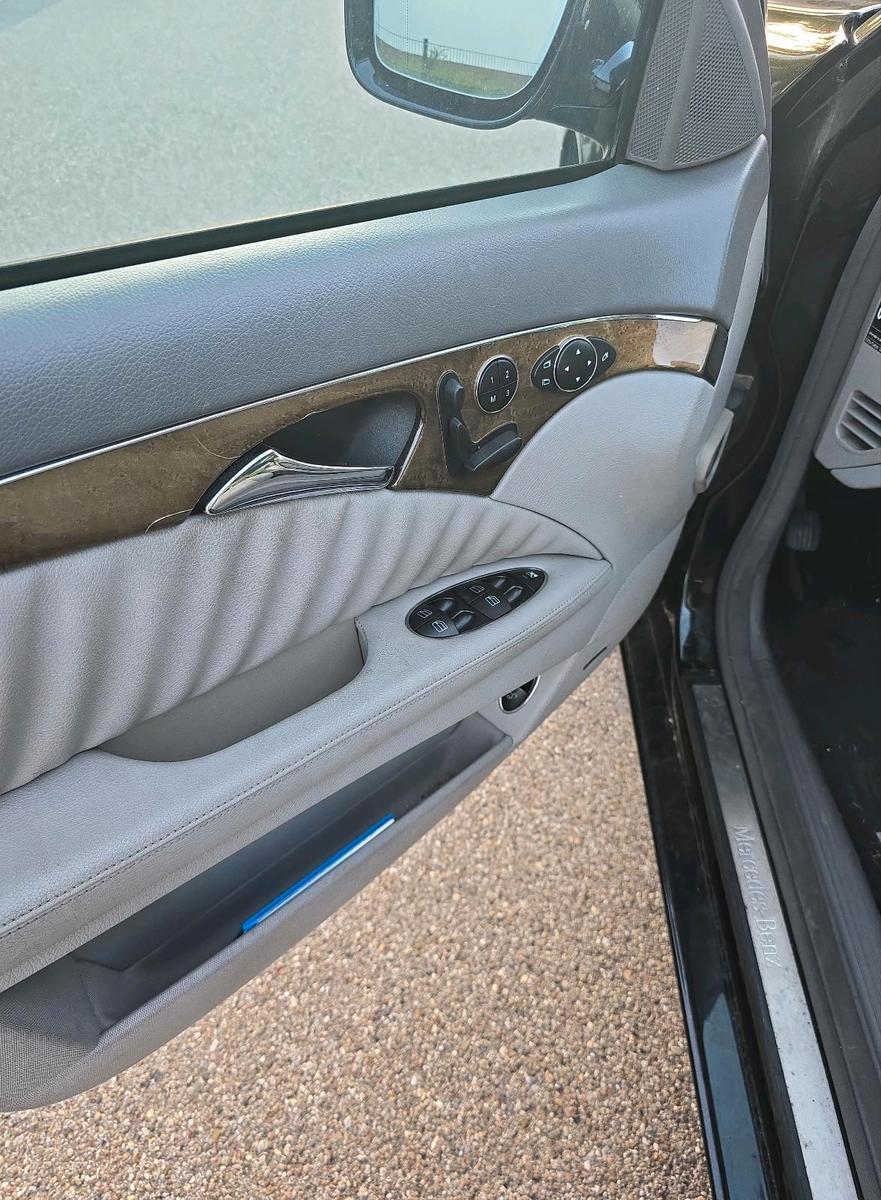 Mercedes-Benz E350 2007 — photo 6