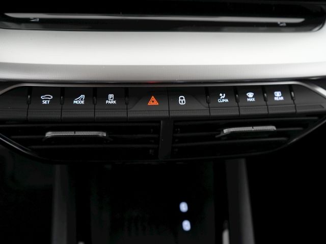 Octavia COMBI SELECTION MHEV DSG+AHK+LED+NAVI+RÜ