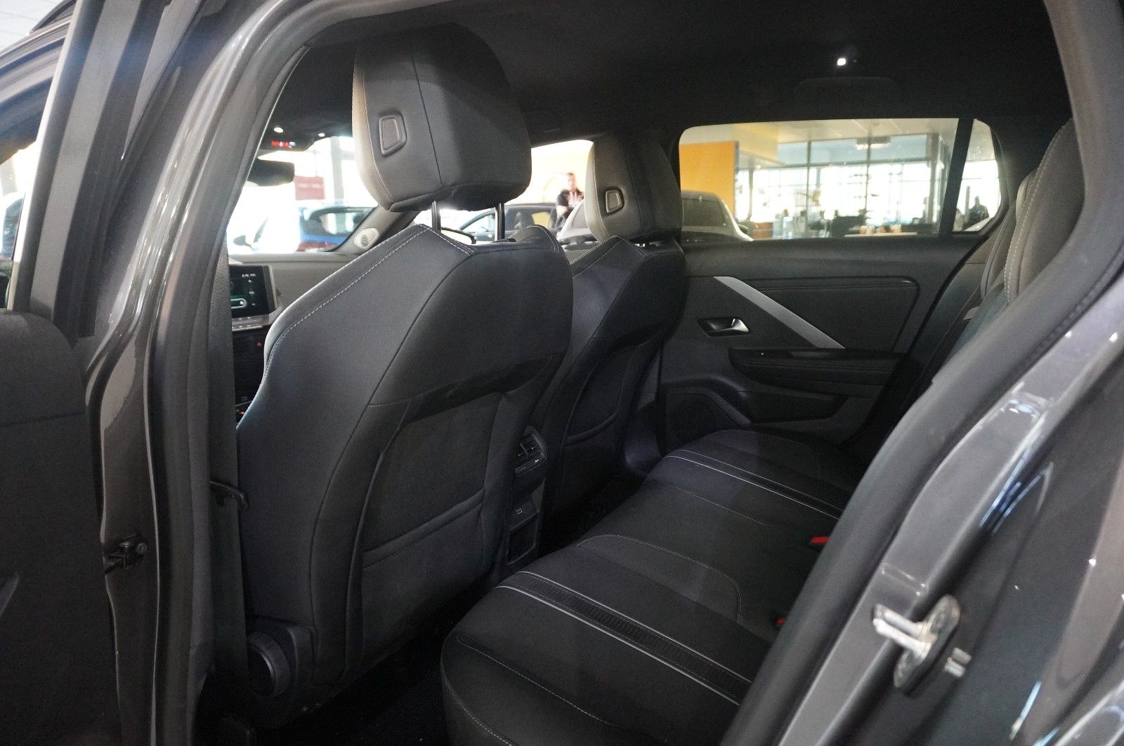 Fahrzeugabbildung Opel Astra L ST 1.5D GS LINE NAVI/LED/360°/SH/DAB/AHK