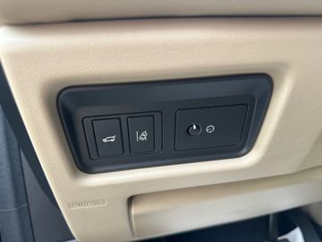 Land-Rover Discovery - 11