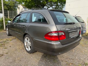 Mercedes E 280 - 4