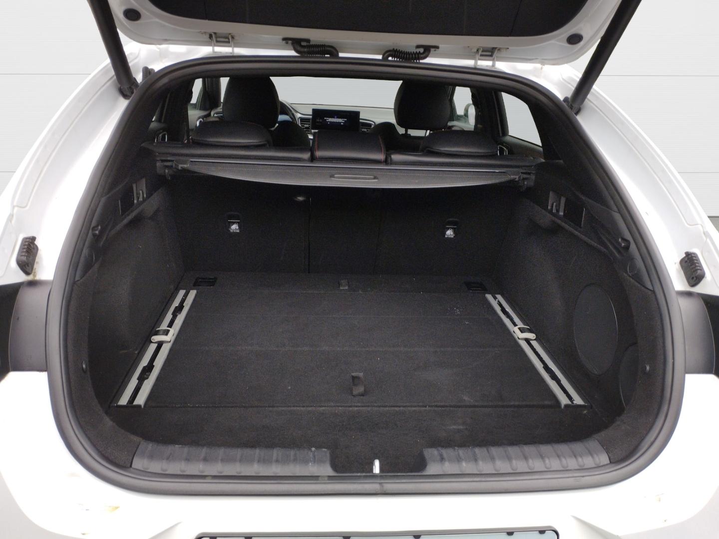 Kia ProCeed GT 1,6T KOMFORT-PAKET+Navi+Leder+JBL+Dig