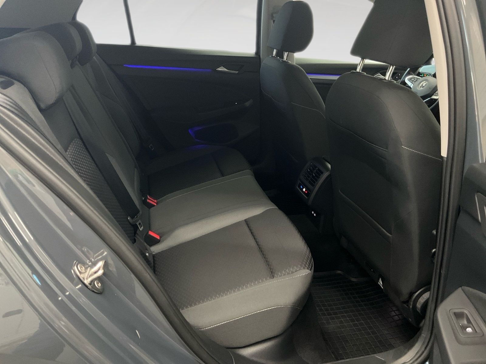 Volkswagen Golf - Bild 10