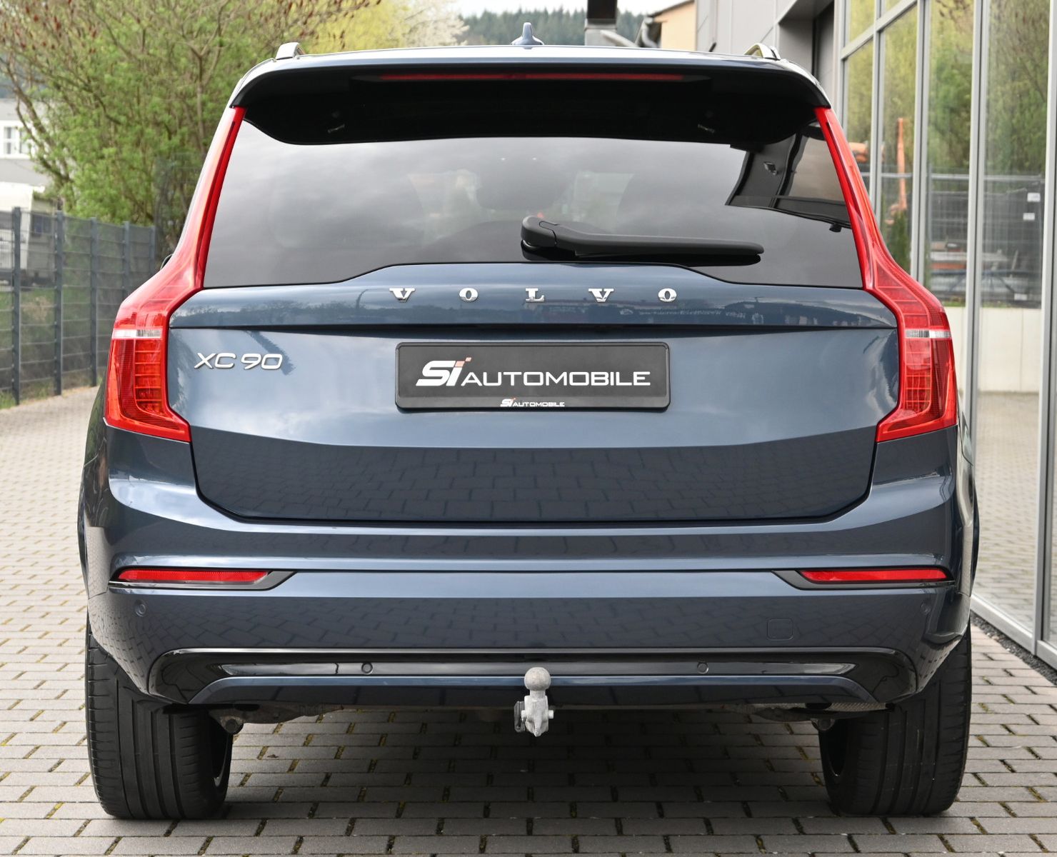 Fahrzeugabbildung Volvo XC90 B5 D AWD R-Design °AHK°STANDHEIZ°PANO°22"°