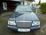 Mercedes-Benz E 280 E 280 - Mercedes-Benz E 280 mit LPG-Antrieb: Automatik