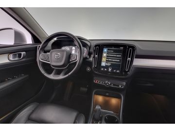 Volvo XC40 - 12