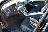 Volvo V60 1.6 T3 Momentum Aut. Navi|LMV|Clima|PDC - Volvo V60: Scheckheftgepflegt
