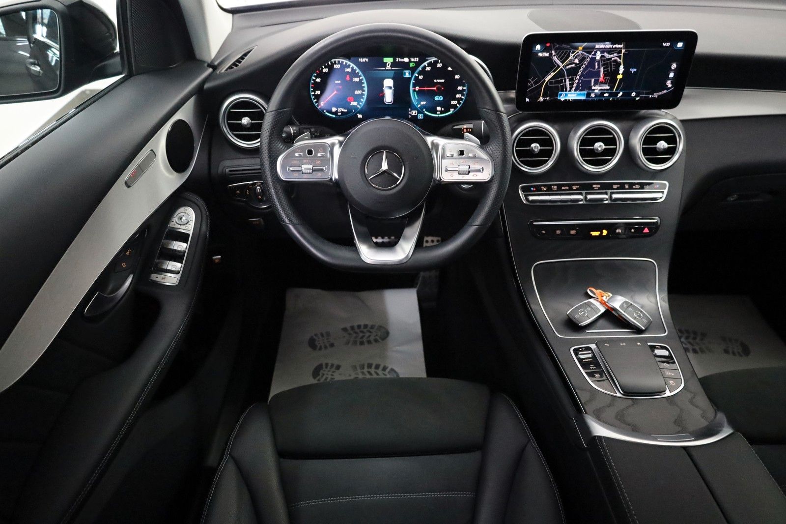 Fahrzeugabbildung Mercedes-Benz GLC 300de 4Matic AMG line,Navi,LED,360°Kamera,SH