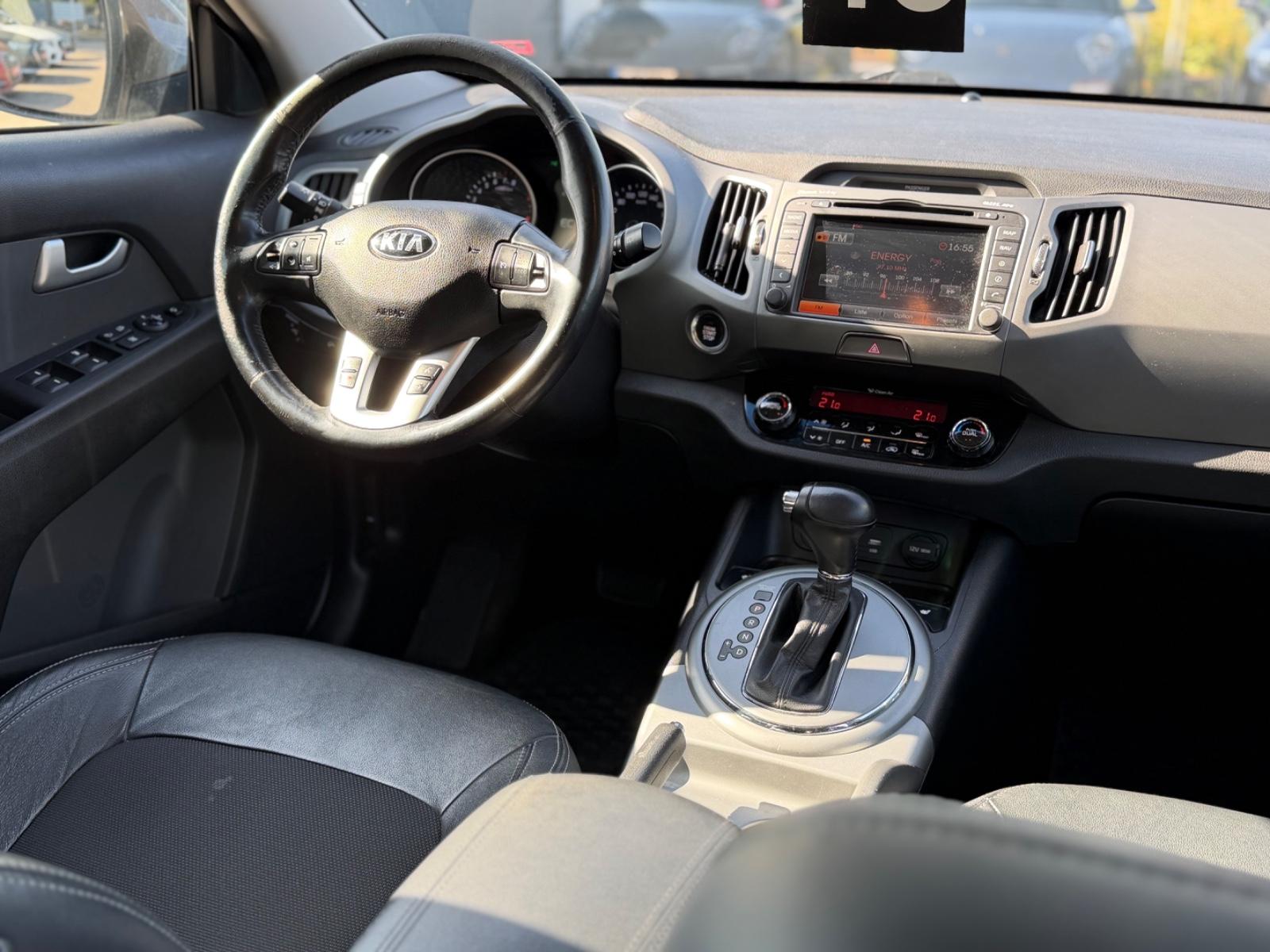 Kia Sportage Spirit 2WD*TEMPO*NAVI*KLIMA*SHZ*