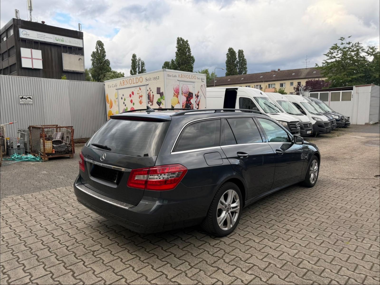 Mercedes-Benz E220 2012 — photo 5