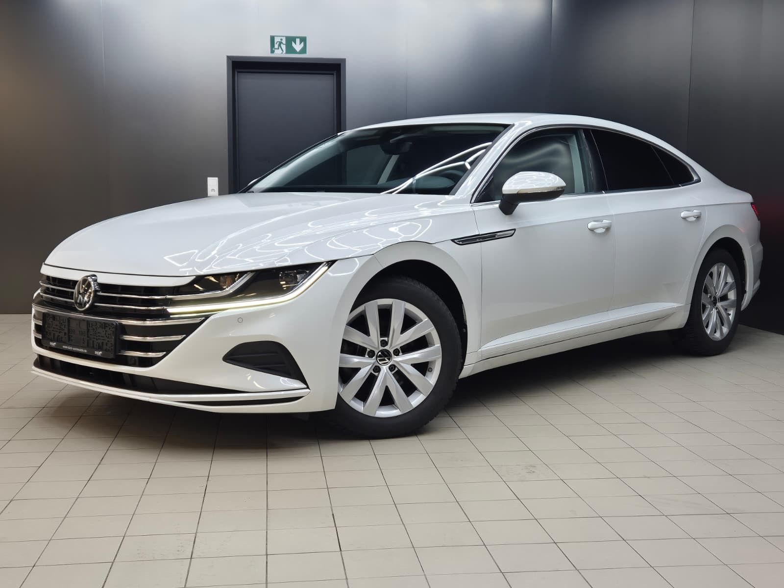 Fahrzeugabbildung Volkswagen Arteon 2.0 TDI DSG >VIRTU+NAVI+SHZ+LED+PDC+ACC+