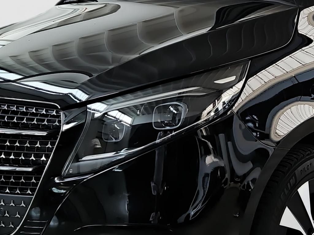 Fahrzeugabbildung Mercedes-Benz V 300 Avantgarde lang 7 Sitze STHZ DISTRONIC AHK