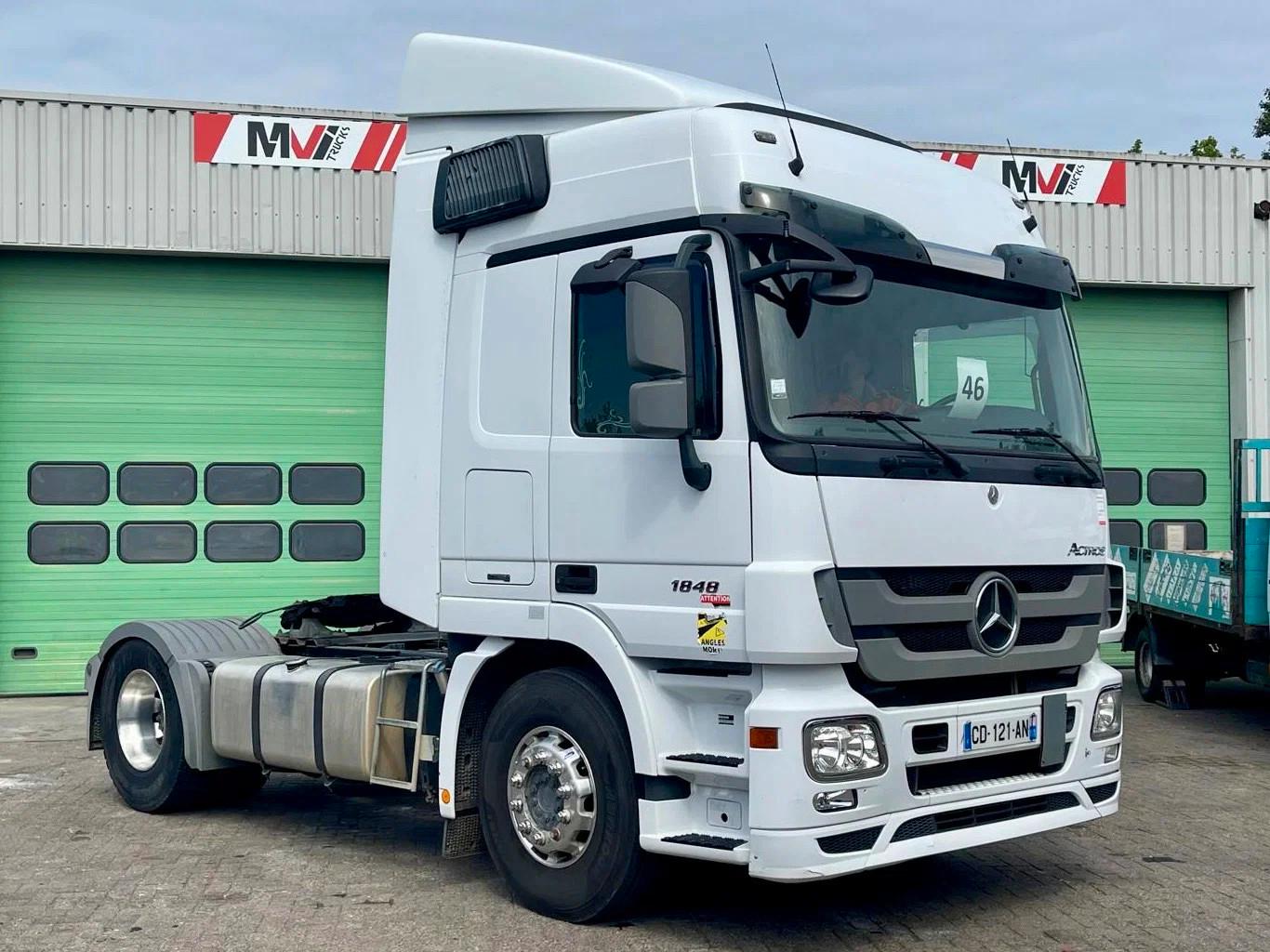 Mercedes-Benz Actros 1848 RETARDER 560373 km original. "as New
