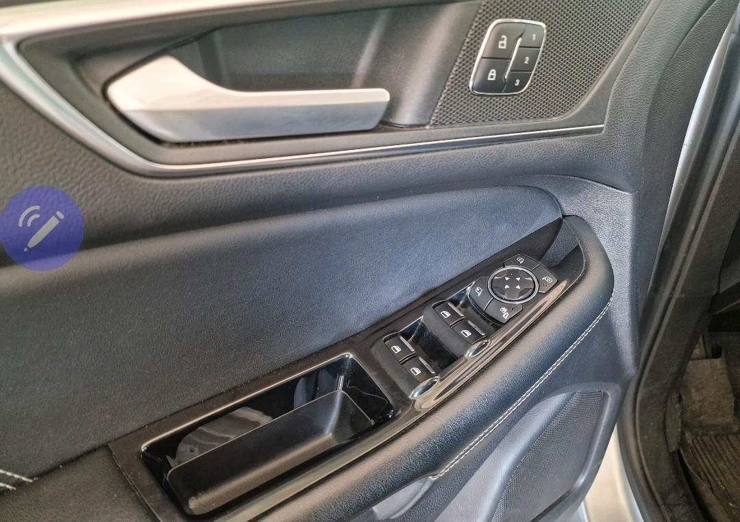 Ford Edge 2,0 l TDCi SportLine AHK Standheizung