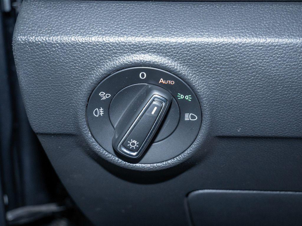 Volkswagen T-Roc 1.5 TSI DSG Style Pano Navi Kamera APP SHZ, миниатюра 18