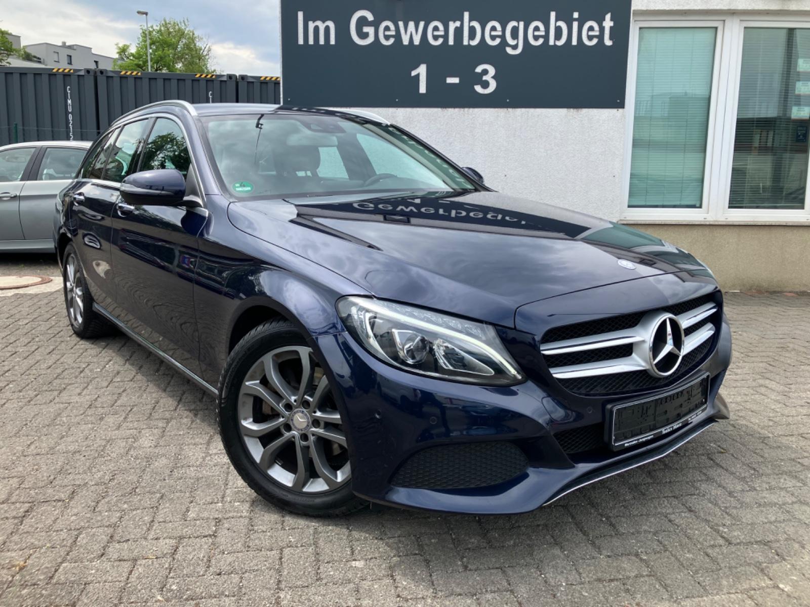 Mercedes-Benz C 220 BlueTec / d T Avantgarde COMAND-KAMERA-LED