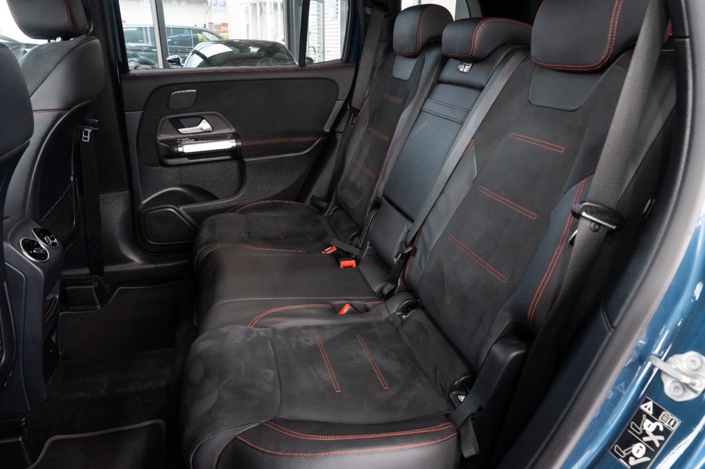 Mercedes-Benz GLB 200