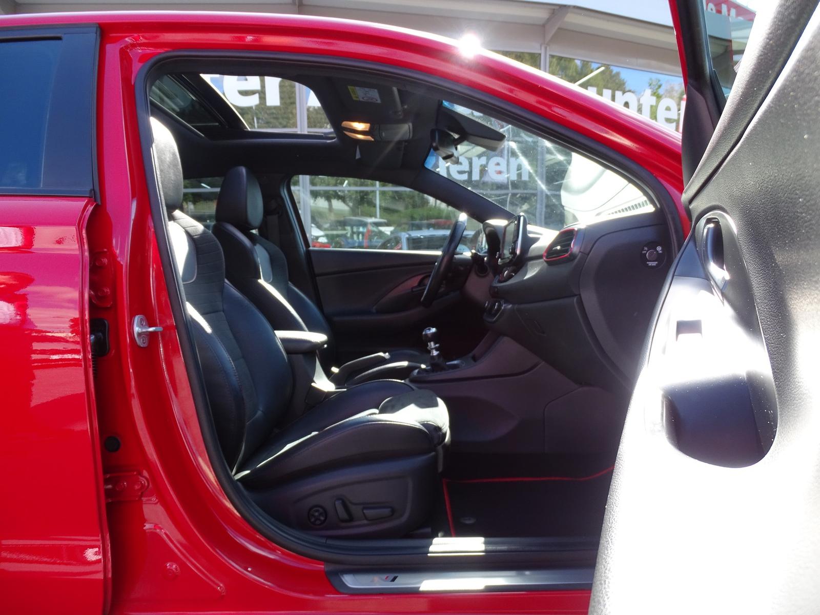 Hyundai i30 2.0 T-GDI N Performance LED Navi Panorama