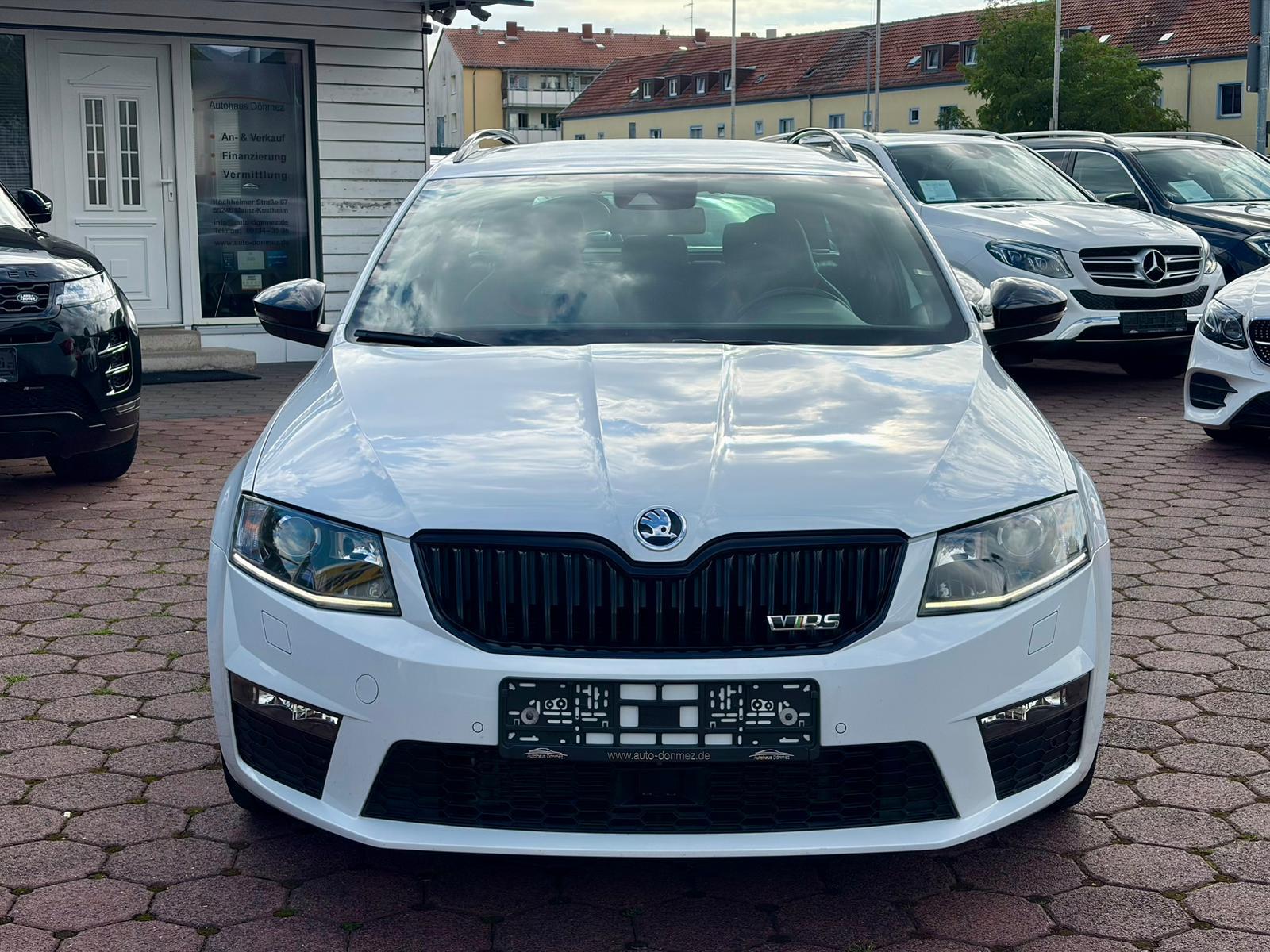 Skoda Octavia Combi RS 230 ch DSG • ACC • Caméra • CarPlay • Keyless • Hayon électrique